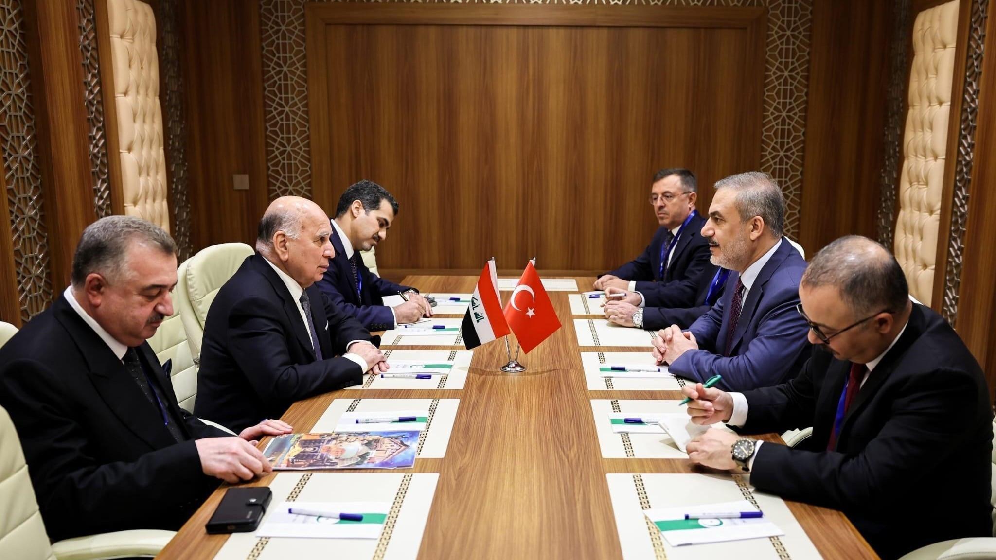 Tjenestemenn fra Türkiye, Irak diskuterer bånd, sikkerhetsspørsmål