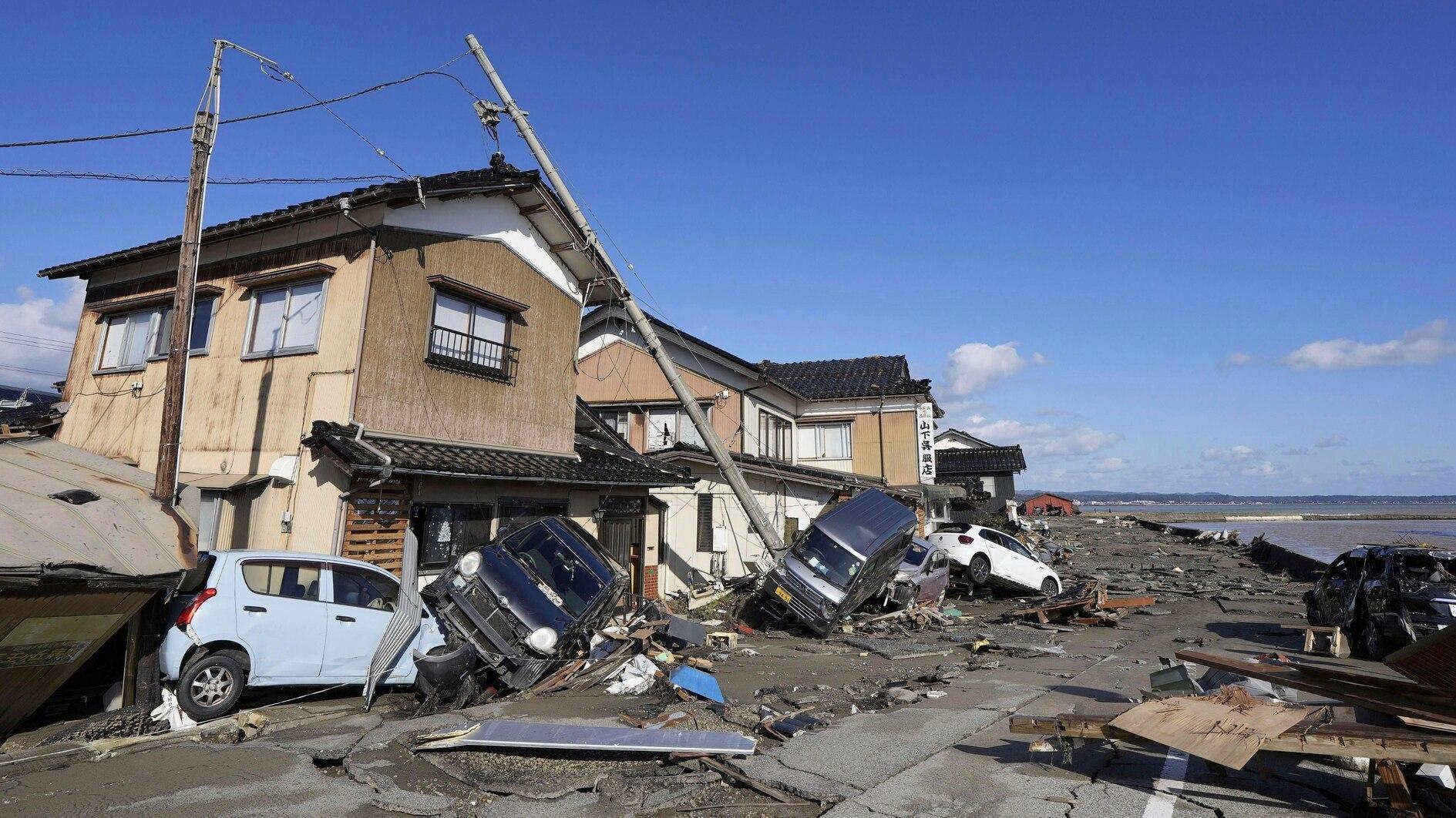 Hundreds Cut Off After Japan Quake That Killed 78 - World News