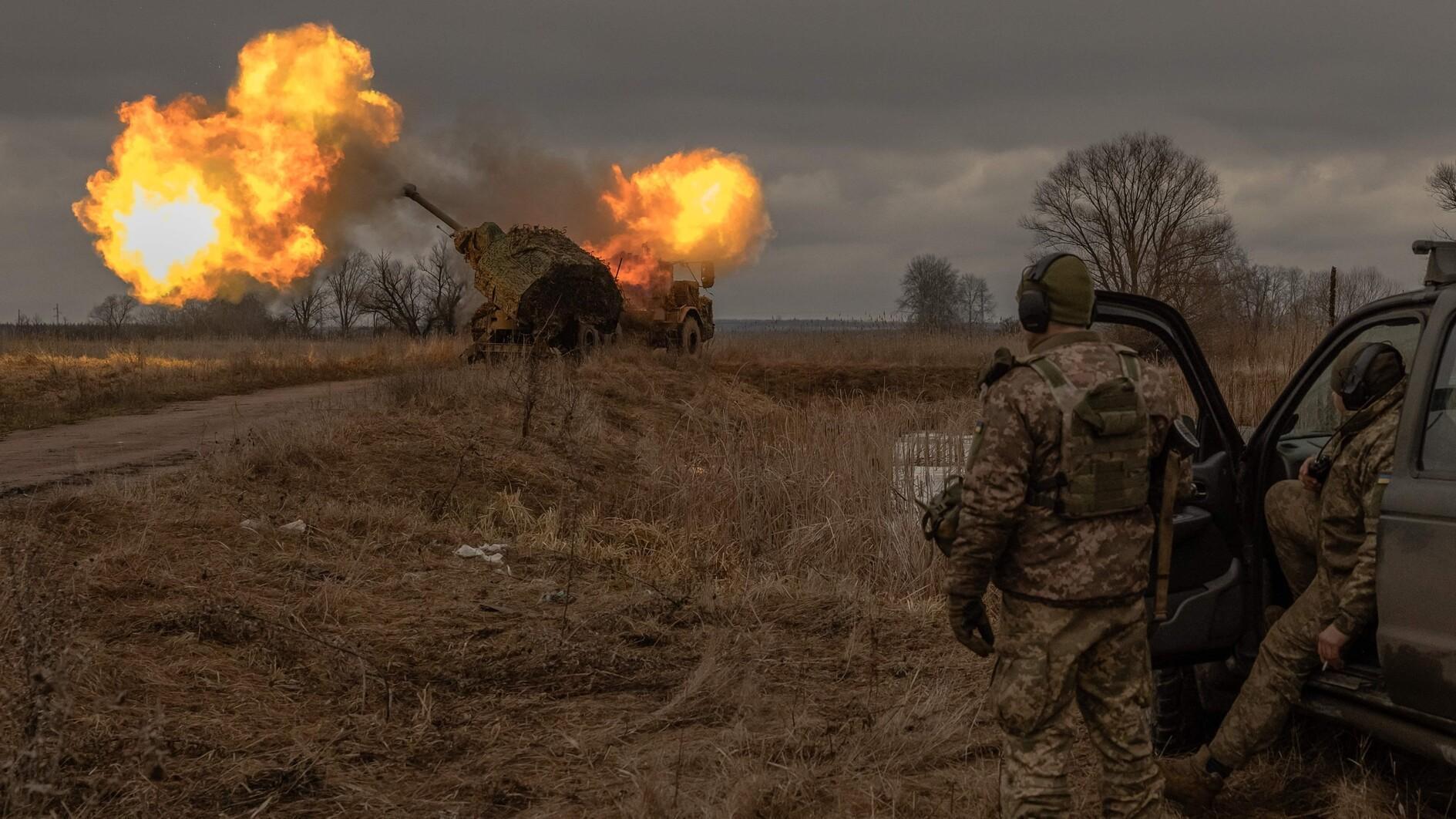 NATO signs $1.2-billion artillery shell deal - World News