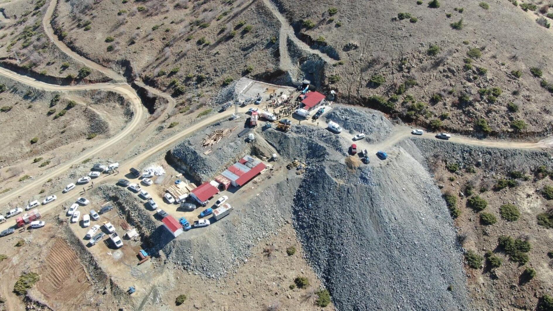 Four Workers Rescued After Collapse In Elazığ Mine - Türkiye News