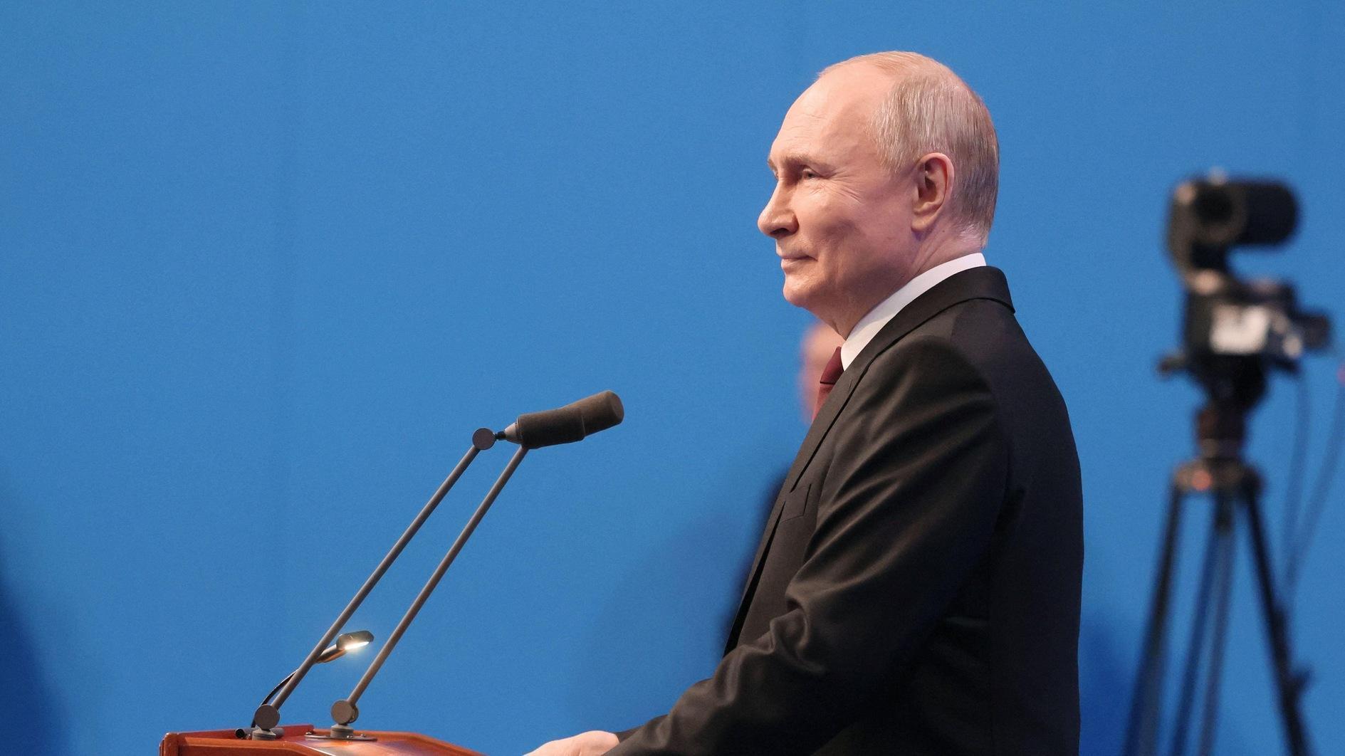 putin-vows-russia-cannot-be-held-back-in-victory-speech-world-news