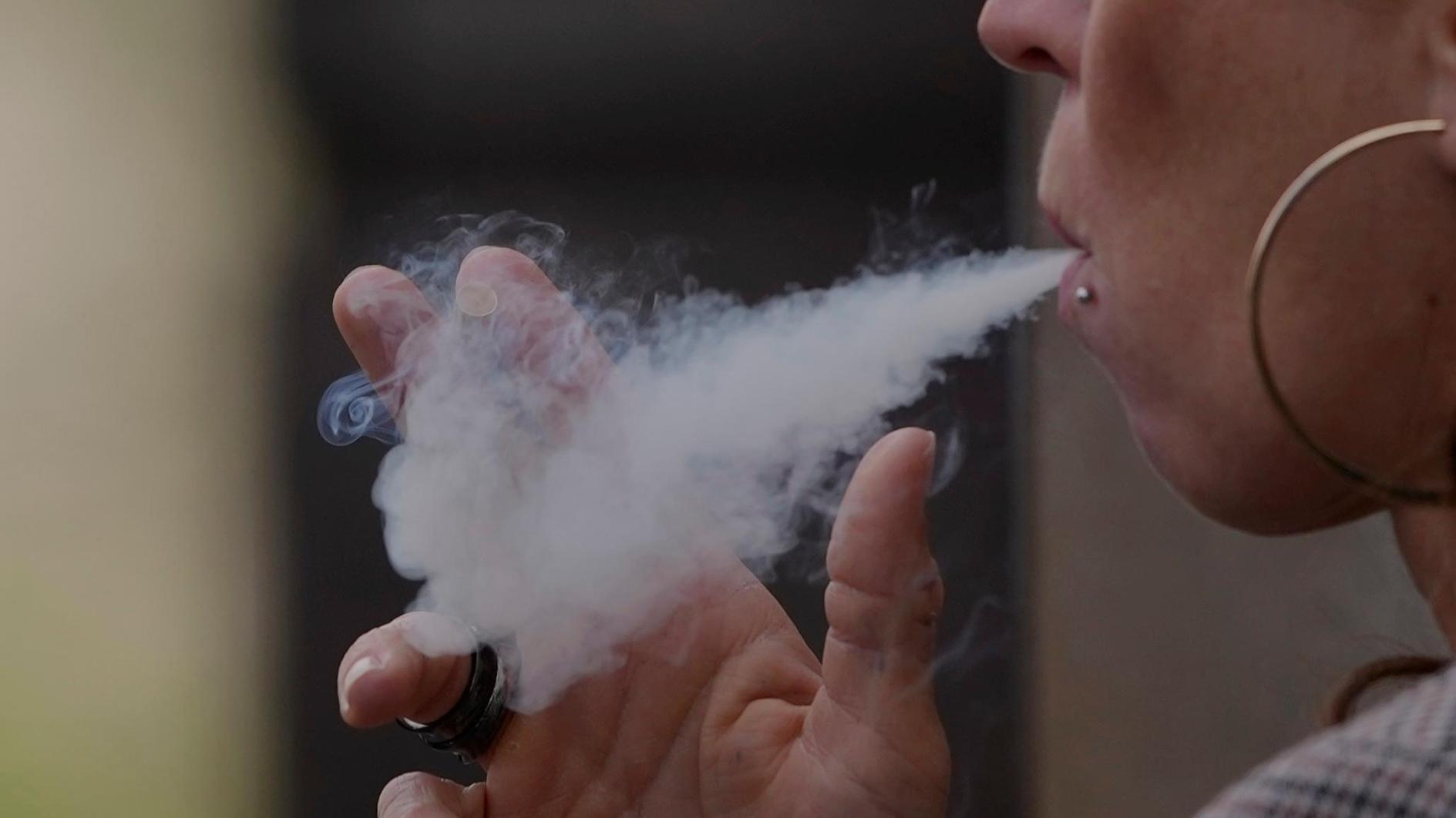 Bill to phase out smoking advances in UK parliament World News