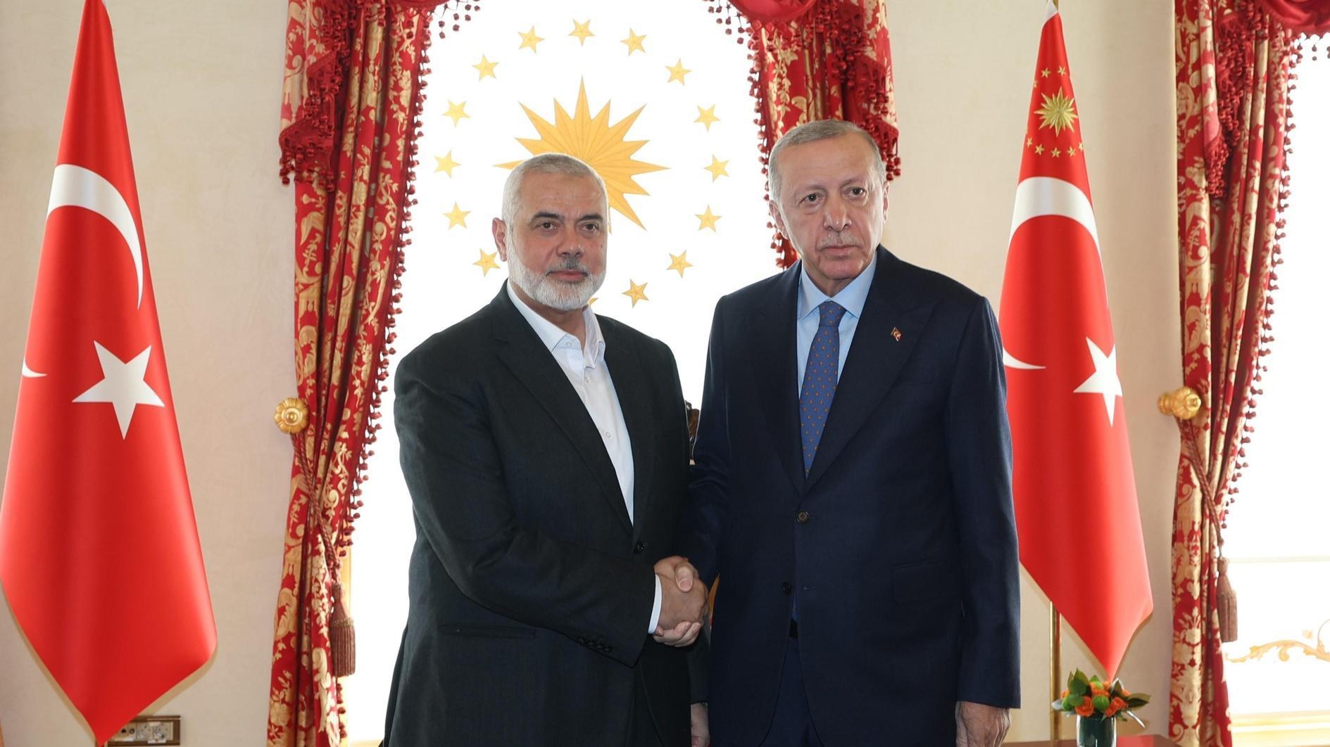 Erdoğan meets Hamas chief in Istanbul