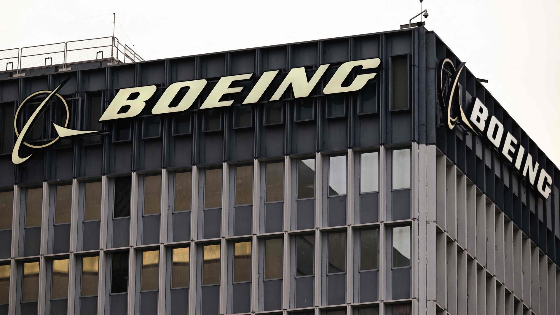 Troubles Boeing lowers cash forecast for 2024 Latest News