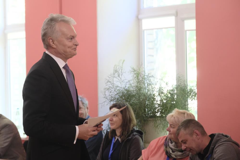 Litvanya da Nauseda yeniden cumhurbaşkanı seçildi