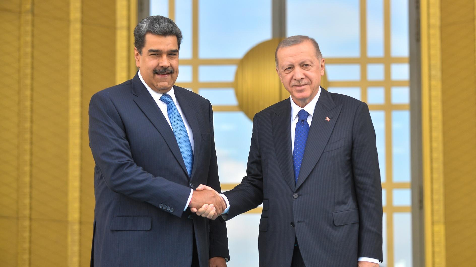 Venezuela’s Maduro signs gold deal with Türkiye - Latest News