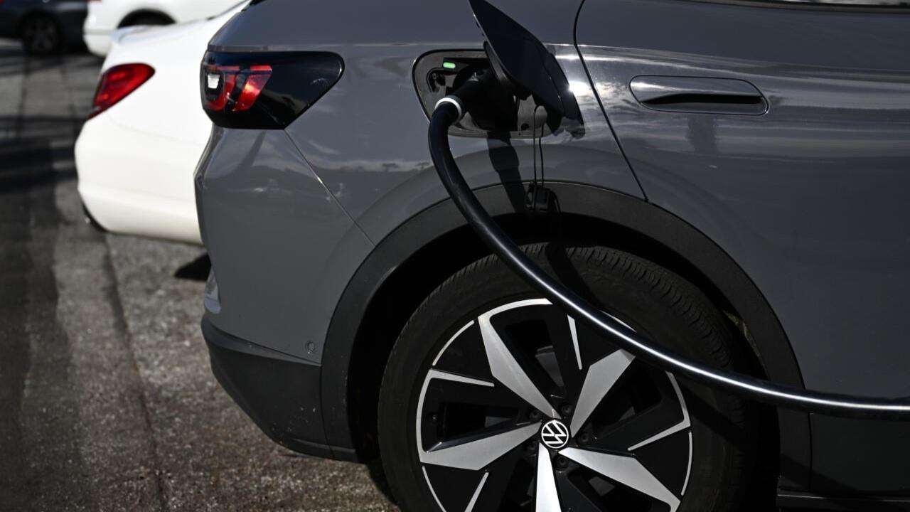 Electric car sales fall in Europe while hybrids rise - Latest News