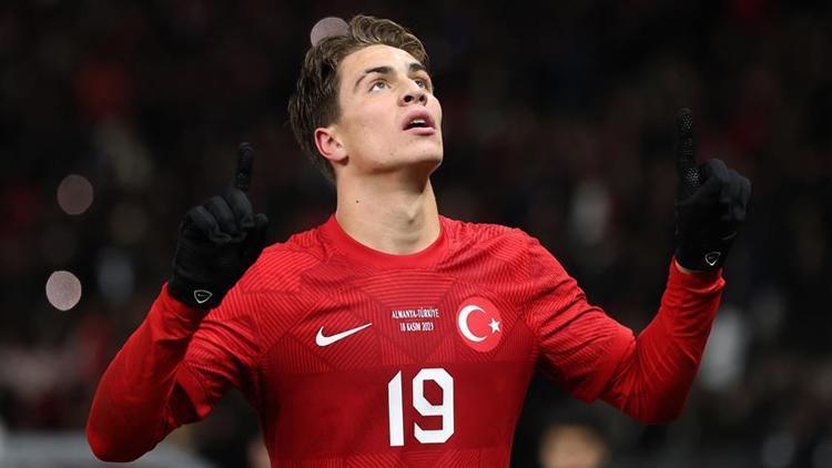 Kenan Yıldız kimdir, kaç yaşında, nereli? Kenan Yıldız hangi takımlarda oynadı? EURO 2024 A Milli Takım kadrosunda yer alan Kenan Yıldız'ın hayatı ve biyografisi! - Spor Haberleri