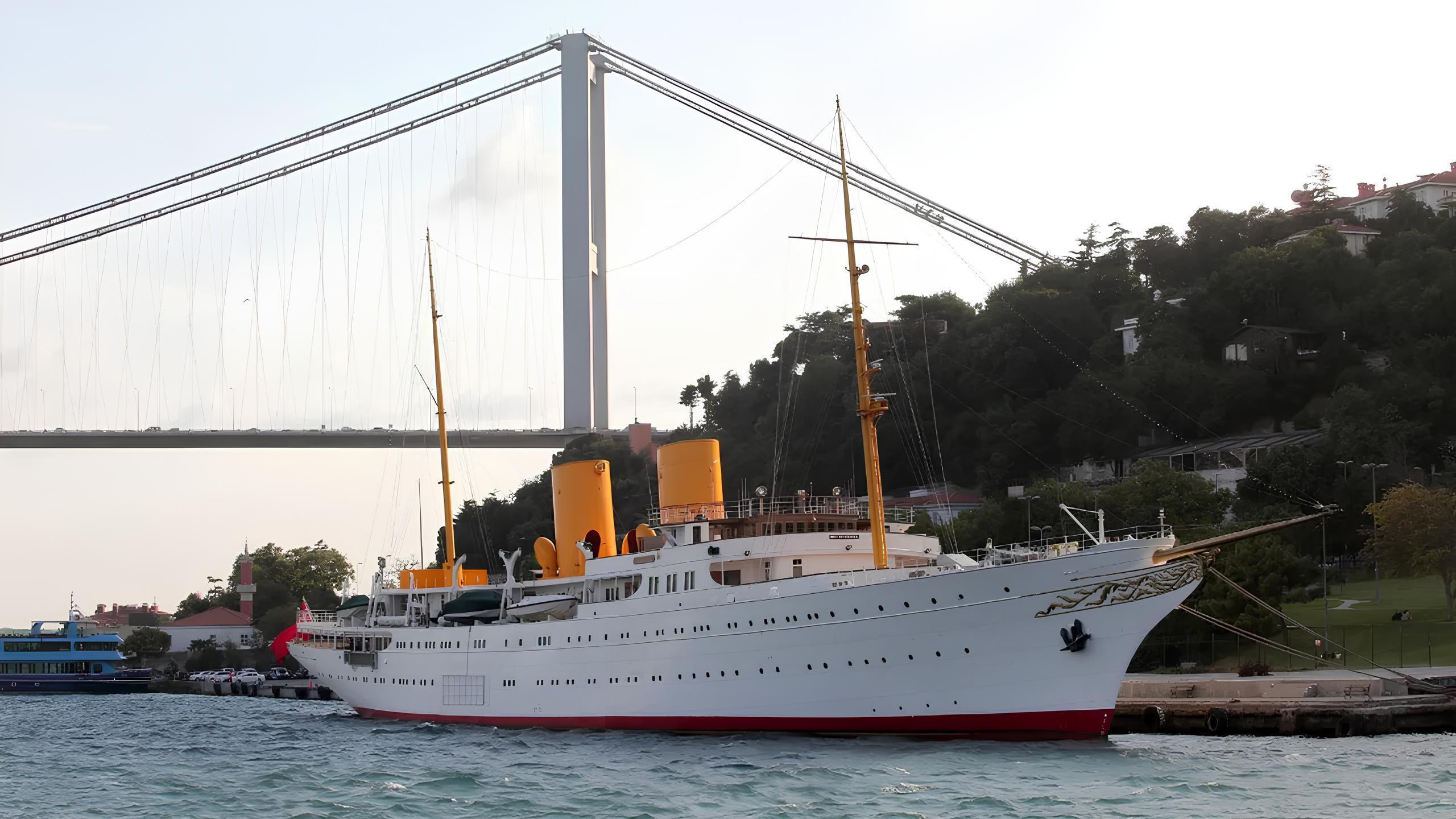 Savarona Yacht launched back to sea after maintenance - Türkiye News