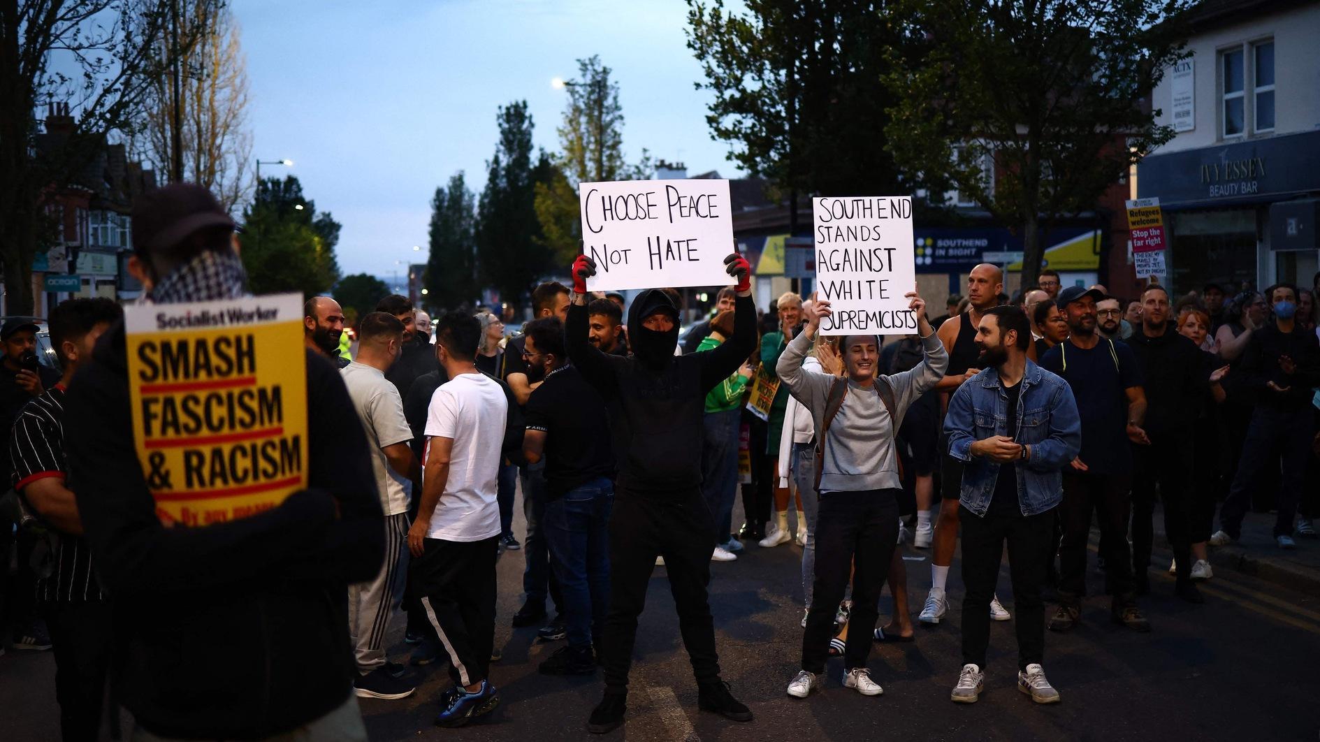 UK anti-racism protesters take to streets after days of far-right ...