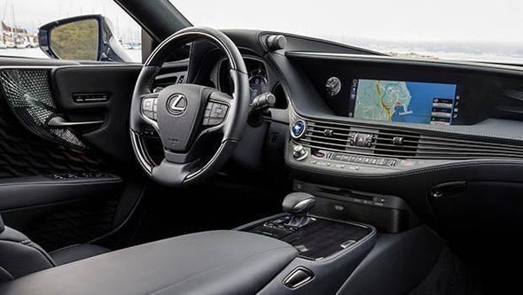 Shiatsu masajı yapan bu lüks otomobil martta geliyor Shiatsu masajı yapan bu lüks otomobil martta geliyor