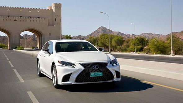 Shiatsu masajı yapan bu lüks otomobil martta geliyor Shiatsu masajı yapan bu lüks otomobil martta geliyor