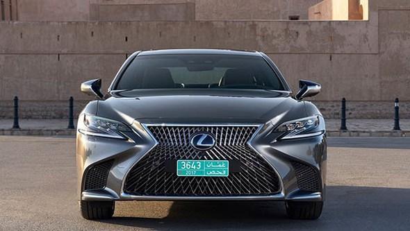 Shiatsu masajı yapan bu lüks otomobil martta geliyor Shiatsu masajı yapan bu lüks otomobil martta geliyor