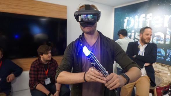 Sanal ışın kılıcıyla Jedi avı Sanal ışın kılıcıyla Jedi avı