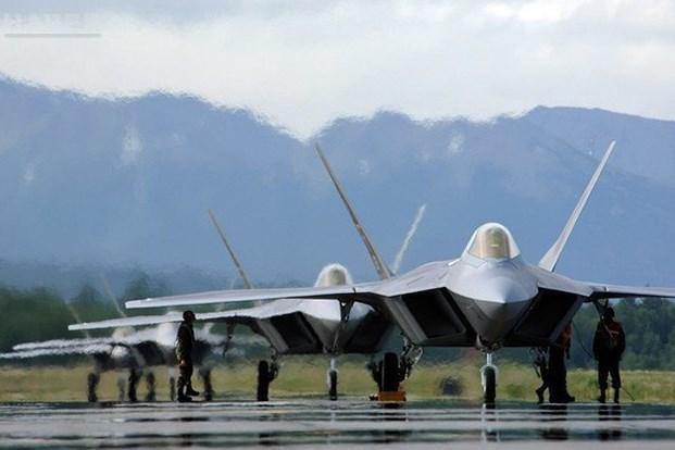 4. F-22 Raptor – 350 milyon dolar 4. F-22 Raptor – 350 milyon dolar