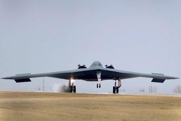 1. B-2 Spirit Stealth Bomber – 2.1 milyar dolar 1. B-2 Spirit Stealth Bomber – 2.1 milyar dolar