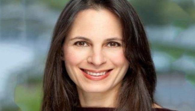 37. Victoria Zoellner