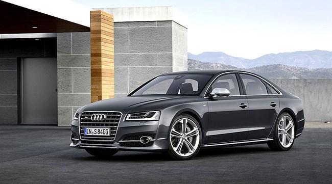 AUDİ S8