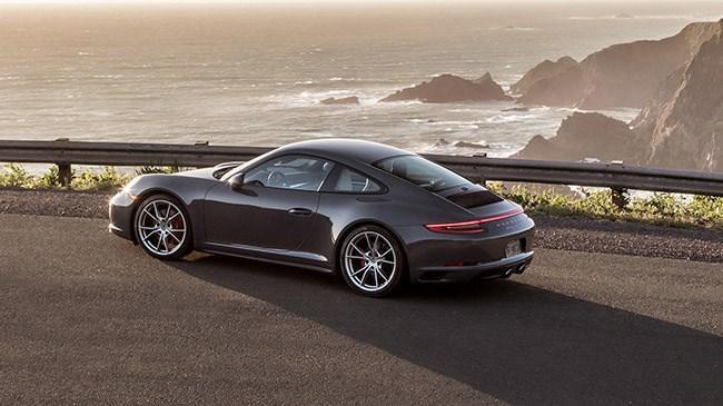 PORSCHE 911 CARRERA