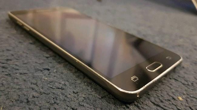 SAMSUNG GALAXY J5 SAMSUNG GALAXY J5