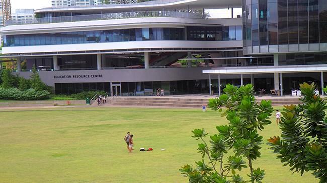 24 National University of Singapore