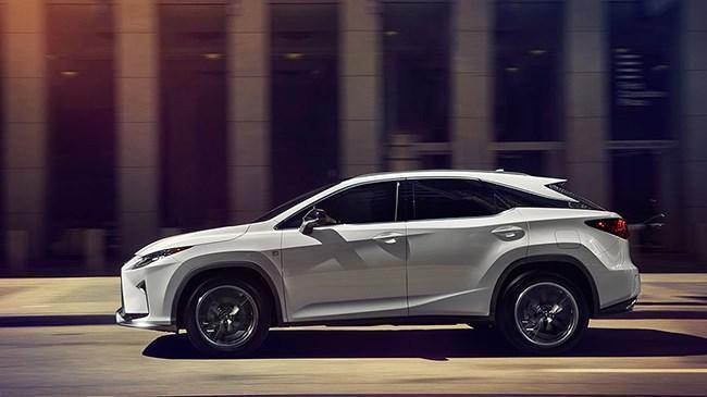 En lüks SUV: Lexus RX