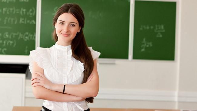 4-Eğitim: İngilizce öğretmeni