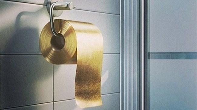 4- Altın Tuvalet Kağıdı