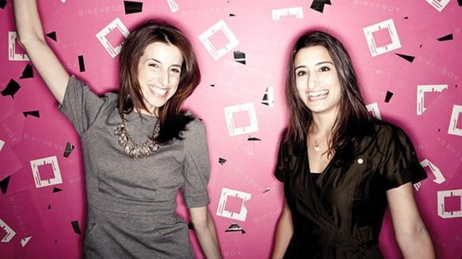 Hayley Barna ve Katie Beauchamp