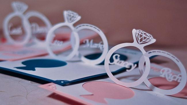 Abartılı Davetiyeler