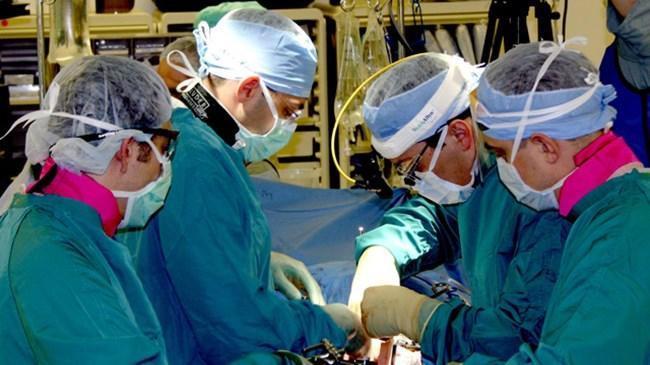 Doktorlar ve cerrahlar