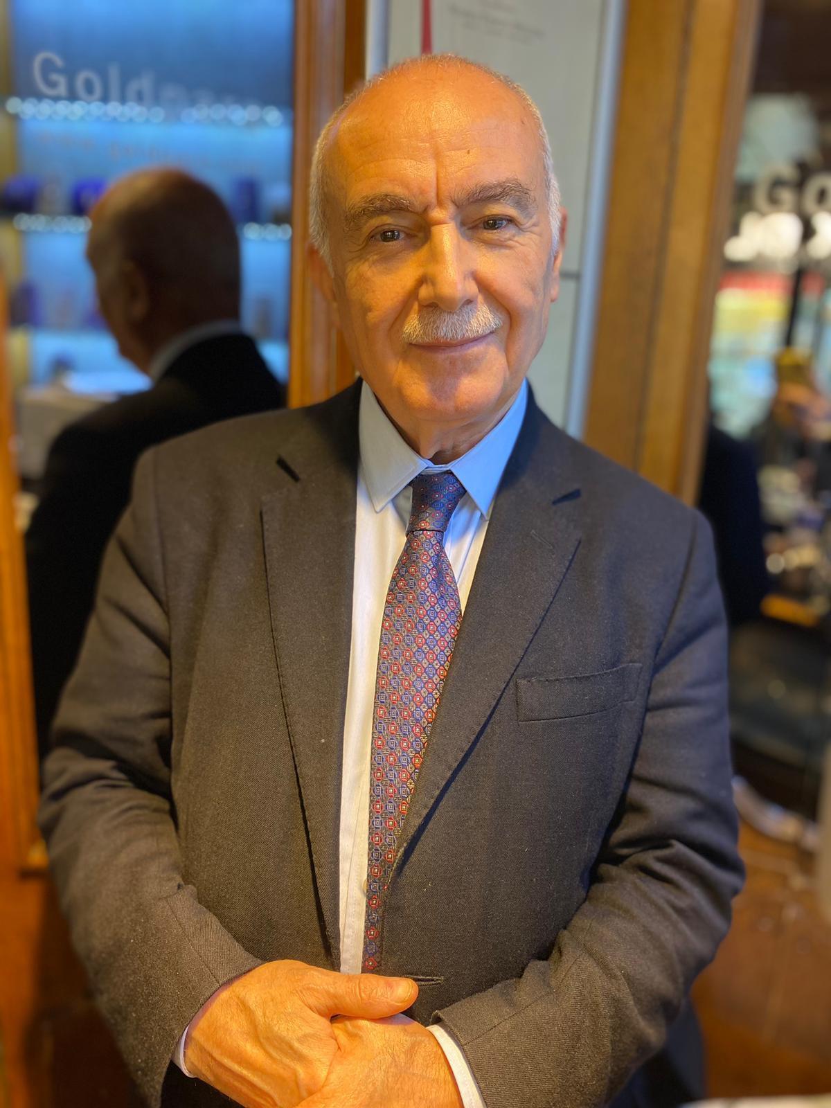 Altın fiyatları ve piyasadaki etkisi son günlerde oldukça konuşuluyor. Altındaki yükseliş ekim ayında ve yılın sonuna kadar devam edecek mi ön görünüz nedir