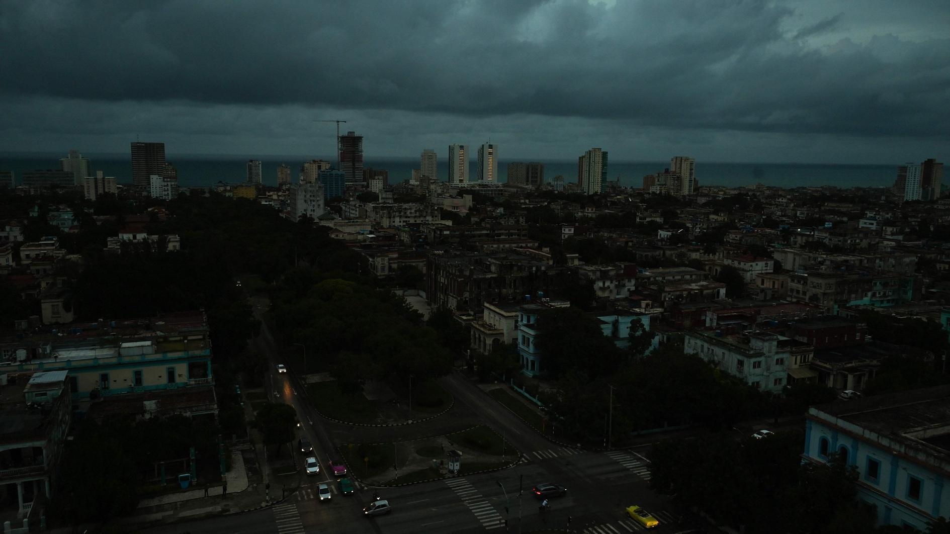 Nationwide Blackout Plunges Cuba Into Darkness - World News