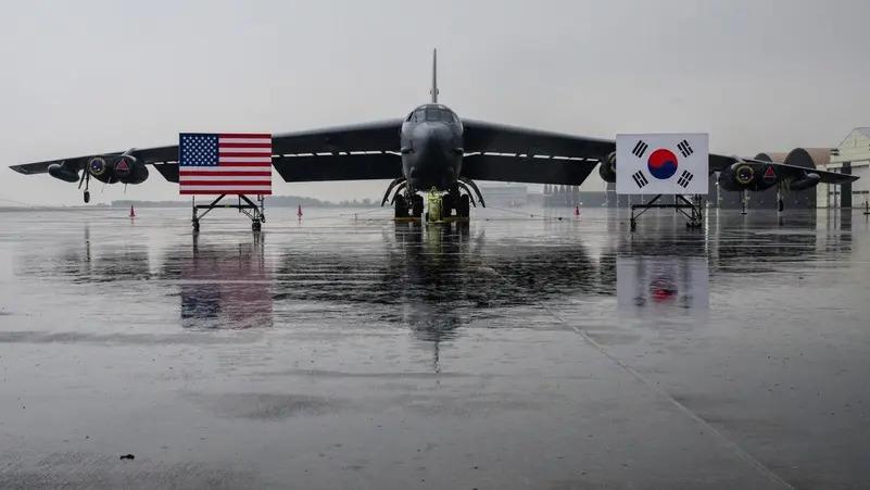 US nuclear bomber joins air drill with S. Korea, Japan