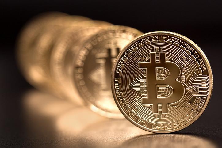 BITCOIN’DEN 100 BİN DOLAR REKORU