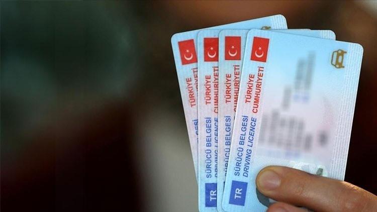 EHLİYET YENİLEME SON GÜN TARİHİ YENİLENDİ || Ehliyet yenileme tarihi uzatıldı mı, ertelendi mi Sürücü belgesi yenileme süresi ne zaman bitiyor, randevu nasıl alınır