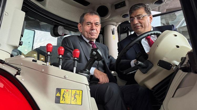 Galatasaray President Dursun Özbek Gets on Tractor at Sponsorship Launch