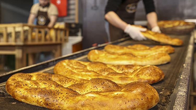 RAMAZAN PİDESİ GÜNCEL FİYATLARI 2025 (İLLERE GÖRE) || İstanbul, Ankara, Bursa, Kocaeli Ramazan pidesi ne kadar, kaç TL oldu İşte il il pide fiyatları 2025