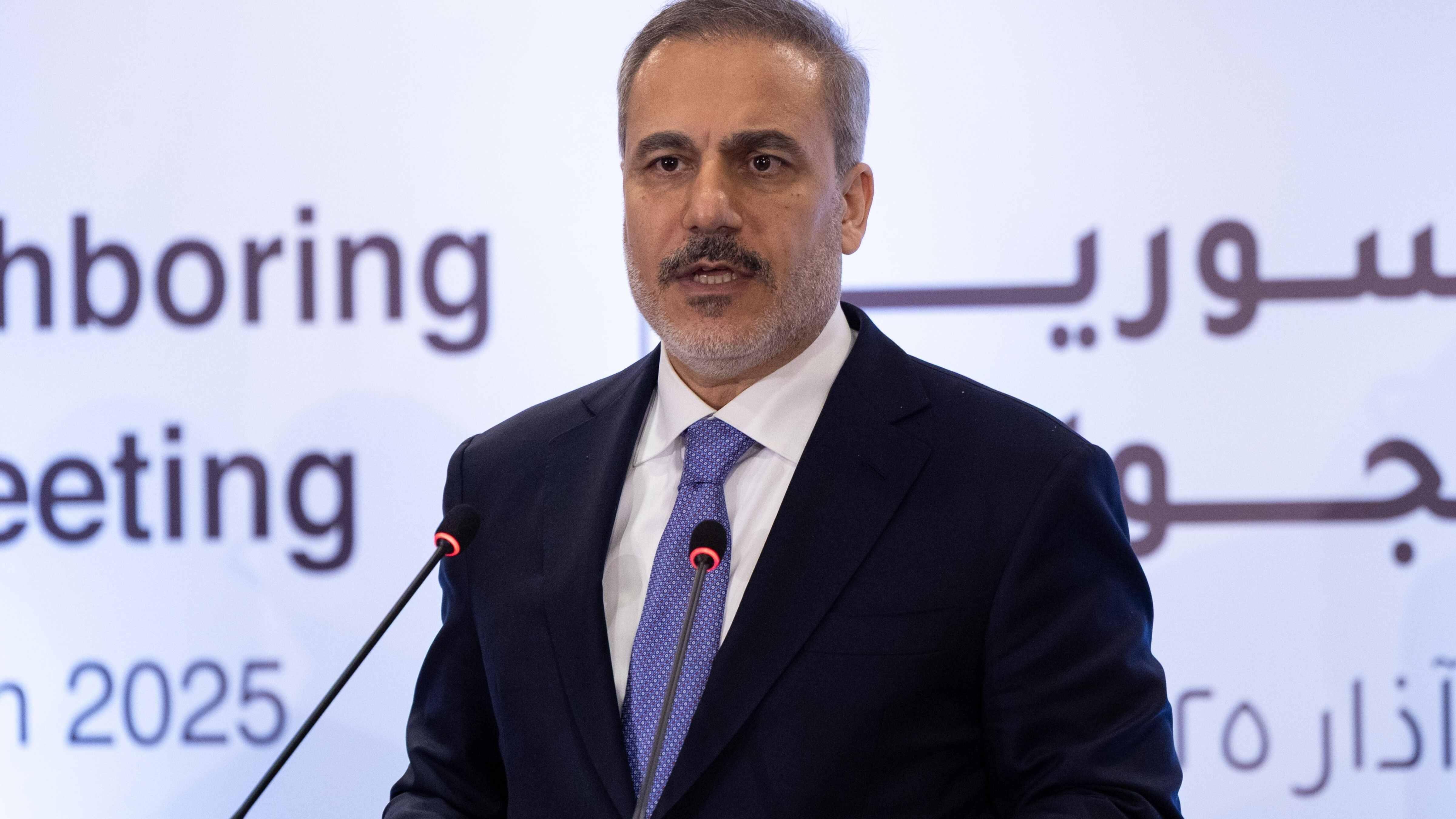 Türkiye backs Syrias stability amid Latakia clashes
