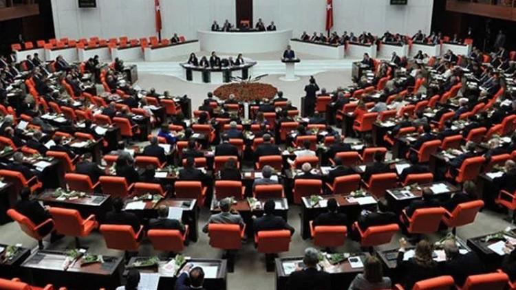 EMEKLİ BAYRAM İKRAMİYESİ MECLİSTEN GEÇTİ Mİ EMEKLİ BAYRAM İKRAMİYESİ MECLİSTEN GEÇTİ Mİ