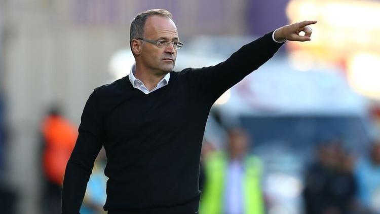 İrfan Buz Sakaryaspor ile anlaştı!