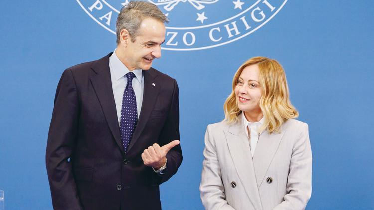 Miçotakis Avrupa’da Türkiye konuştu