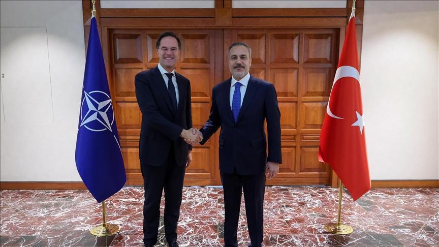 Türk FM, NATO Şefi İttifakların Gayri Resmi Toplantısı Önünde Top Diplomatlar