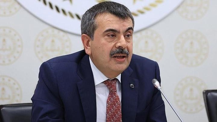 Bakan Tekin'den 'Zorunlu eğitimde değişiklik olacak mı?' sorusuna yanıt