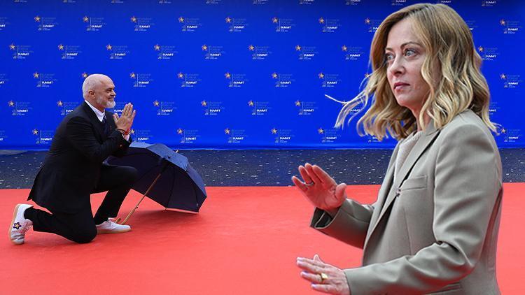 Arnavutluk lideri Rama, İtalya Başbakanı Meloni'yi dizlerinin üzerinde karşıladı
