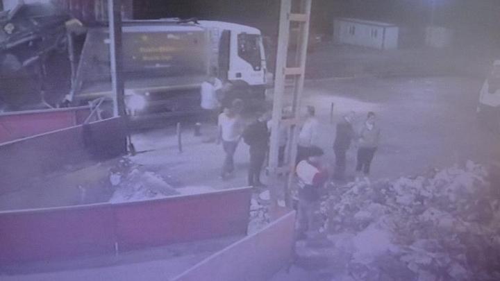 Annesinden hatıra kalan kolye, yanlışlıkla çöpe atıldı! 7 ton çöpün içinde bulundu