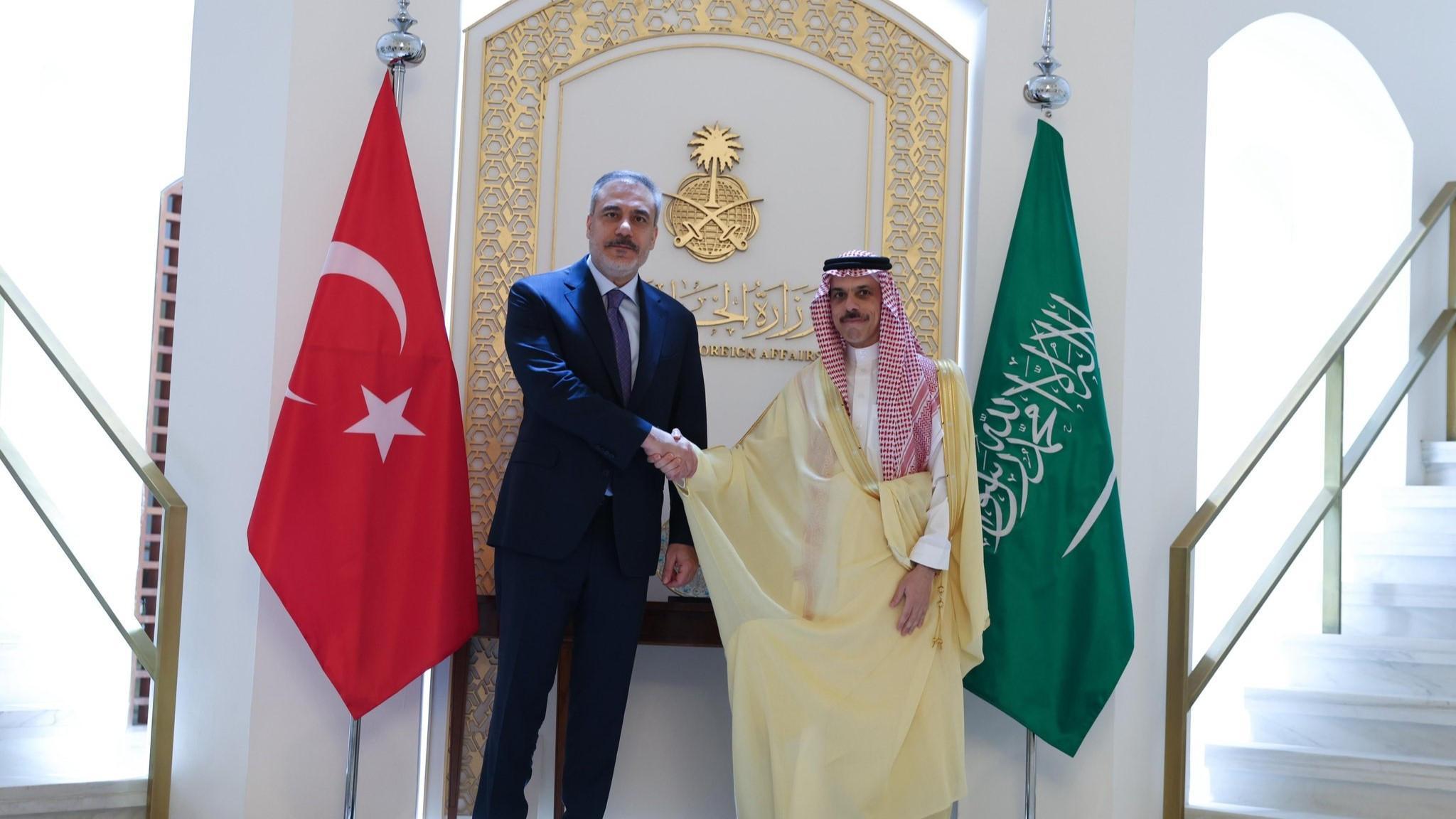 Türkiye, Suudi Arabistan ile daha yakın bölgesel bağlara yemin ediyor