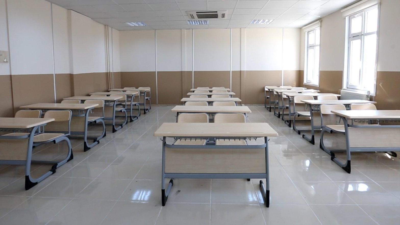 Bakanlık, özel okullardaki denetimleri takiben 400'den fazla öğrenci diplomasını iptal ediyor