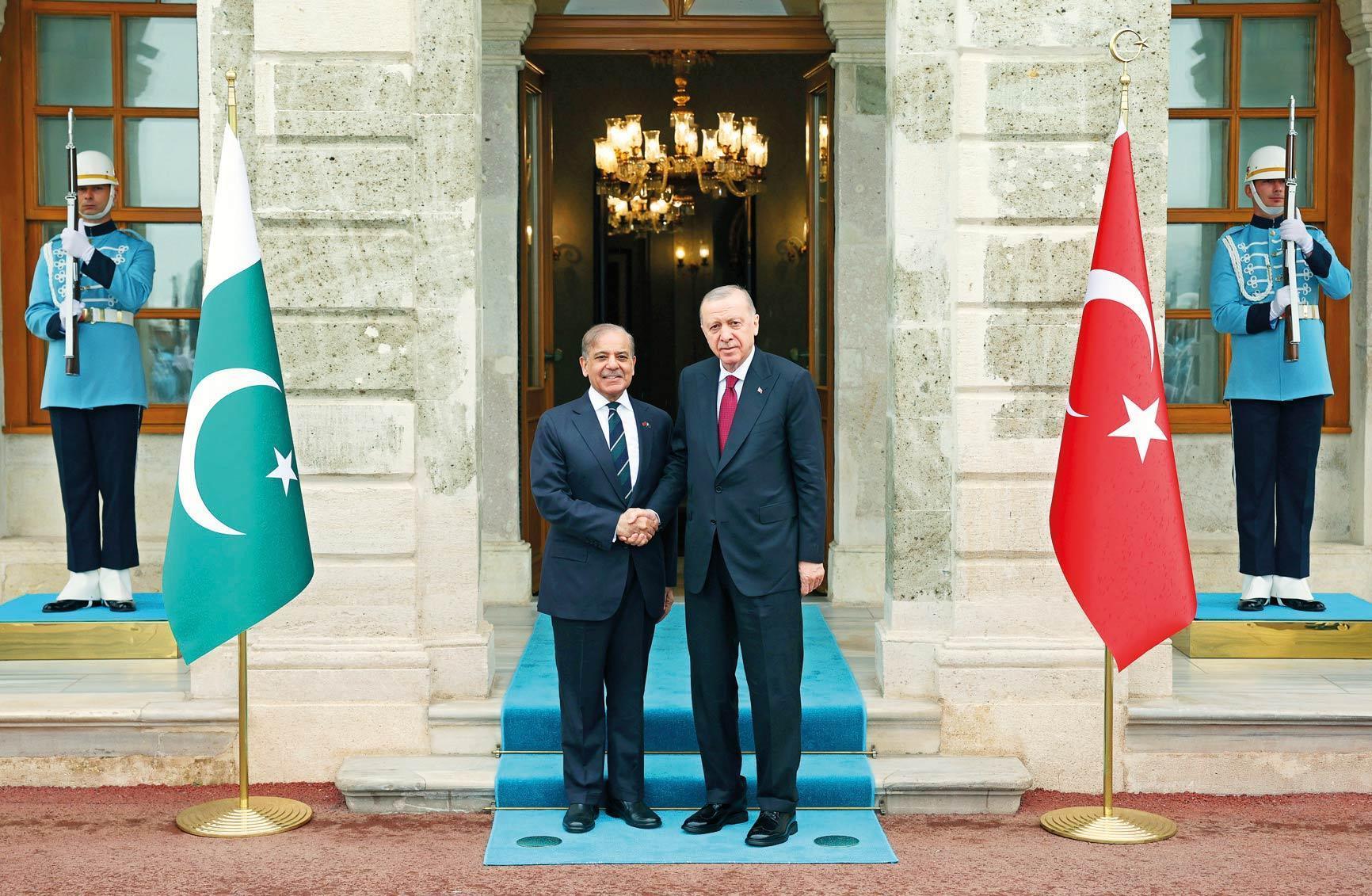 Pakistan Başbakanı Dolmabahçe’de