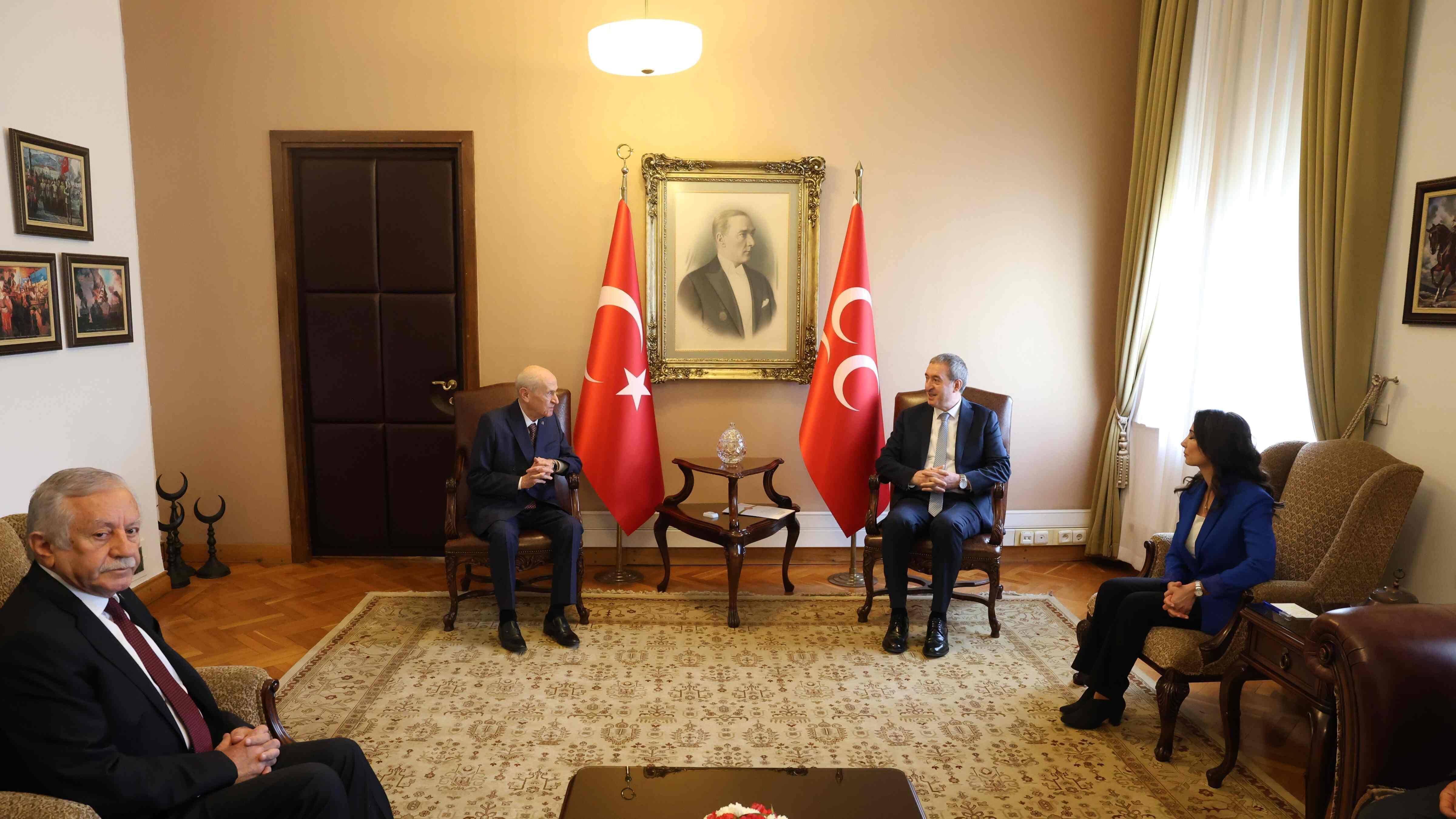 MHP, Dem Partisi 'Terörsüz Türkiye' çabalarını tartışıyor